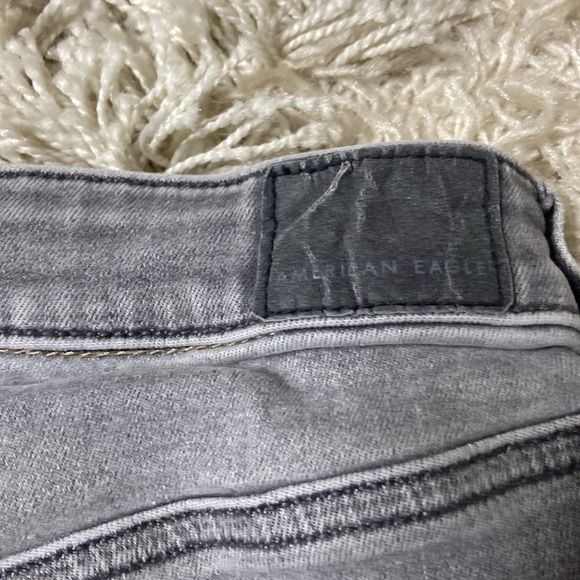 American Eagle Next Level Stretch Destructed Punk Grunge Jeans Women’s Size 8 - Picture 10 of 13